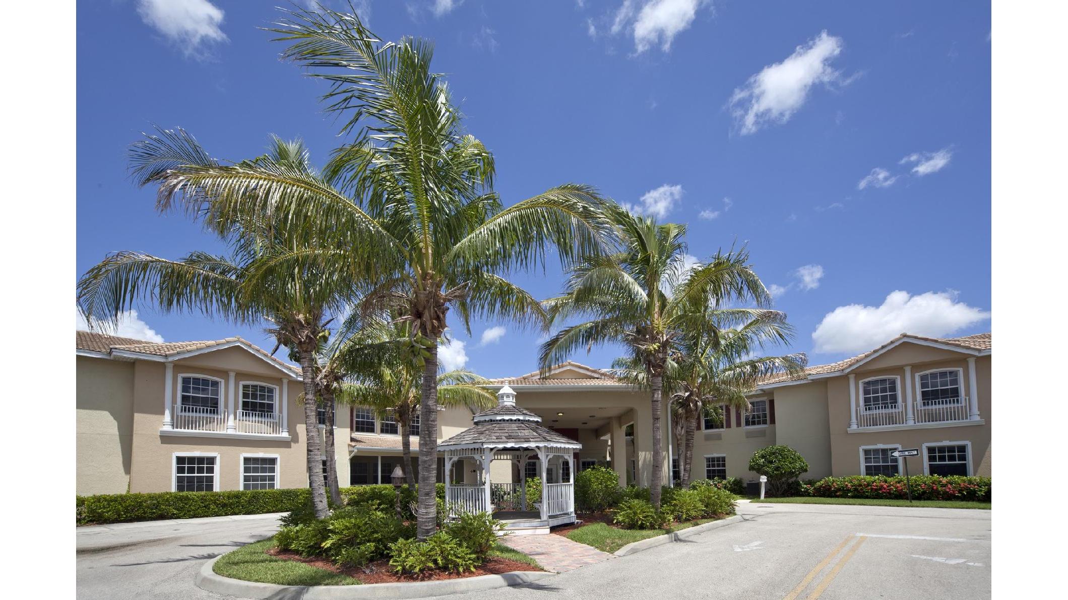 Living in Port St. Lucie, FL  Review the PROS and CONS 